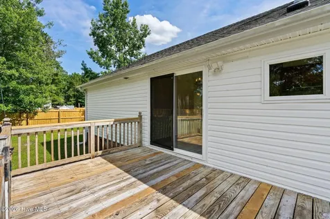 195 Bellhammon Forest Drive Rocky Point NC 28457