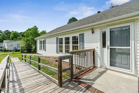 195 Bellhammon Forest Drive Rocky Point NC 28457