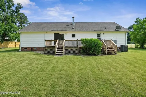 195 Bellhammon Forest Drive Rocky Point NC 28457