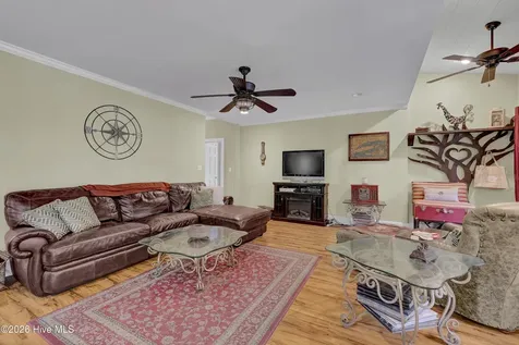 3698 Nc Highway 53 E Burgaw NC 28425