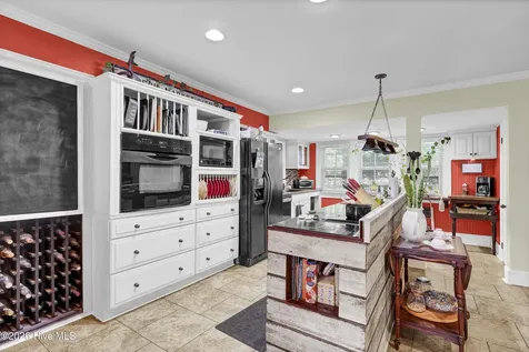 3698 Nc Highway 53 E Burgaw NC 28425
