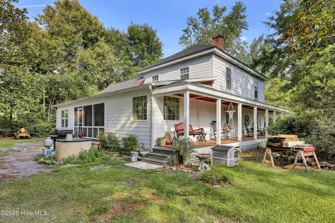 3698 Nc Highway 53 E Burgaw NC 28425