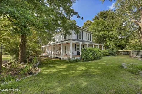 3698 Nc Highway 53 E Burgaw NC 28425