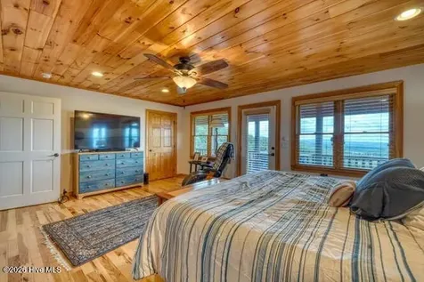 628 Madison Lane Brasstown NC 28902