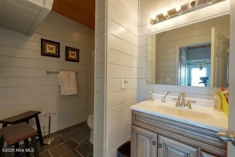 628 Madison Lane Brasstown NC 28902