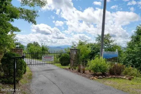 628 Madison Lane Brasstown NC 28902