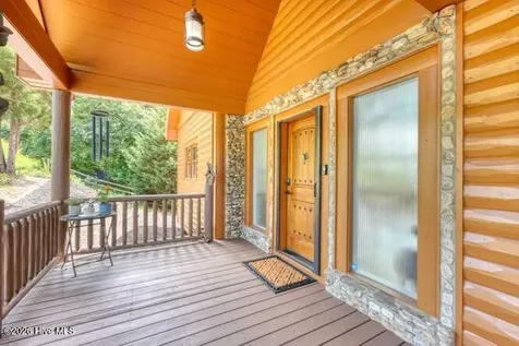 628 Madison Lane Brasstown NC 28902