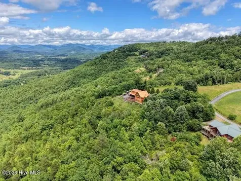 628 Madison Lane Brasstown NC 28902