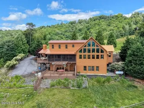 628 Madison Lane Brasstown NC 28902
