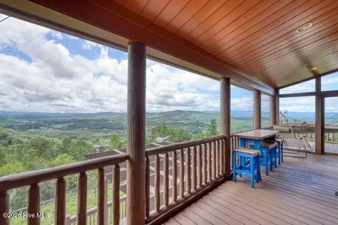 628 Madison Lane Brasstown NC 28902