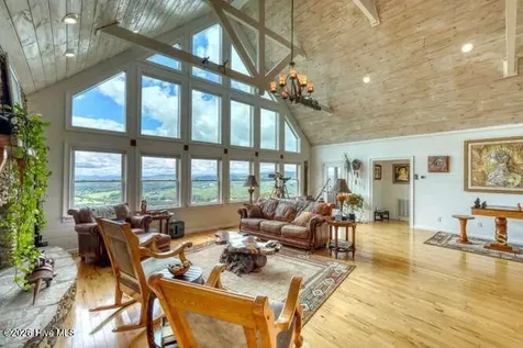 628 Madison Lane Brasstown NC 28902