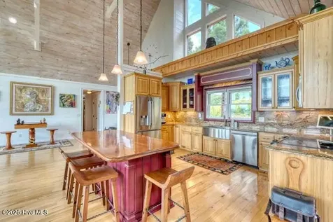 628 Madison Lane Brasstown NC 28902
