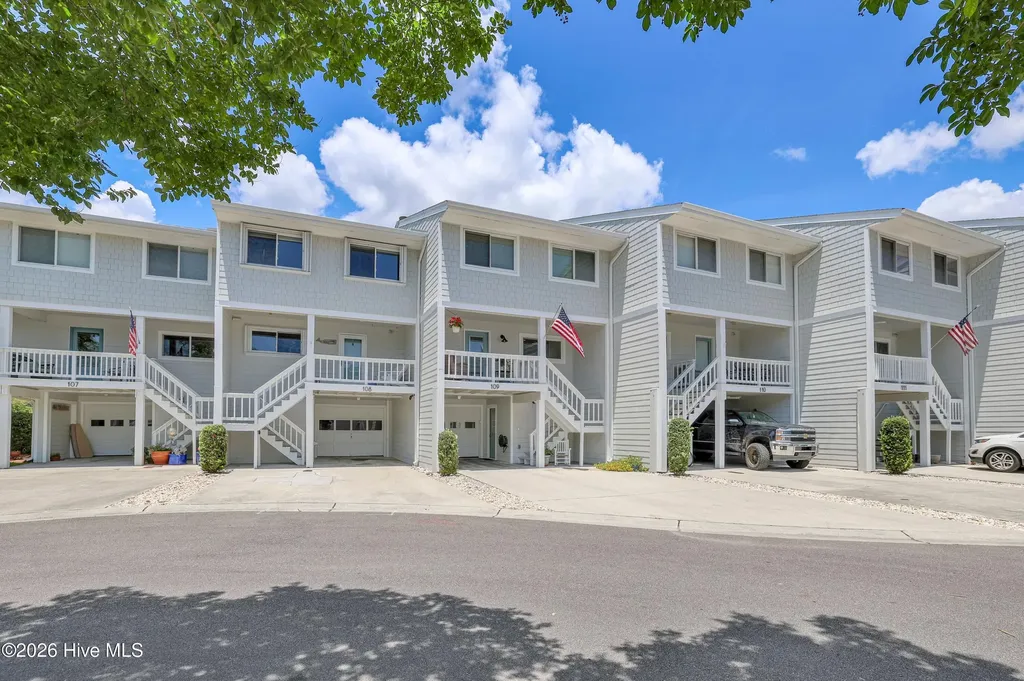 109 Lees Cut Wrightsville Beach NC 28480