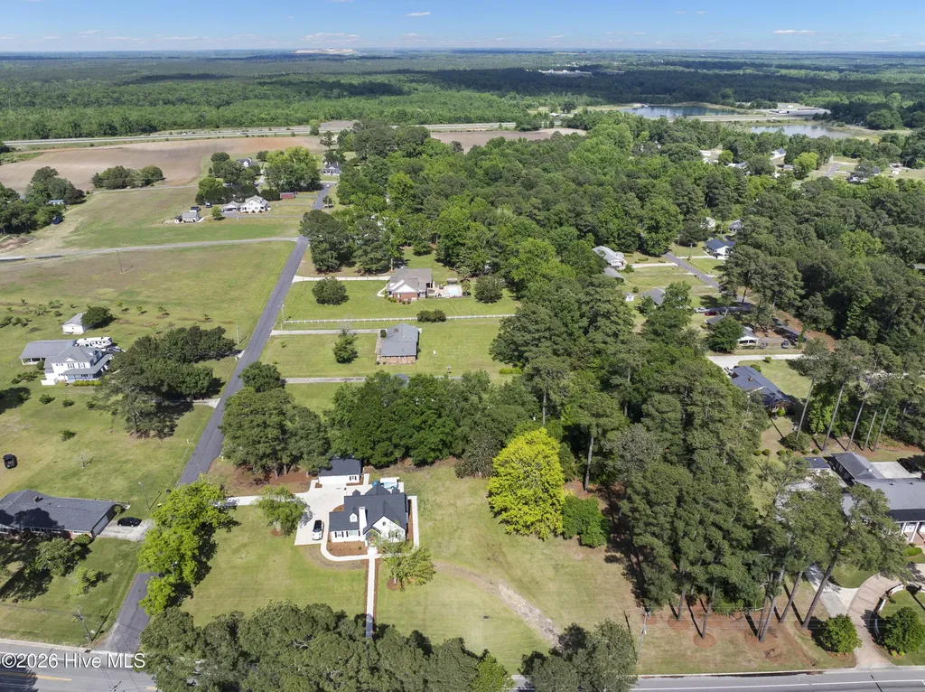 608 N East Street Roseboro NC 28382