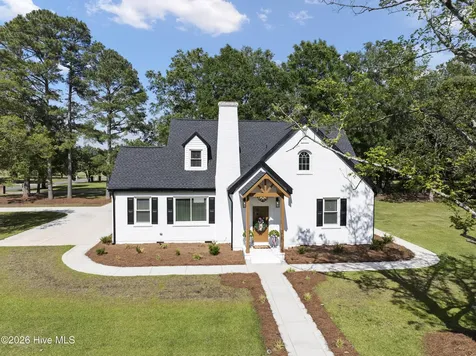 608 N East Street Roseboro NC 28382