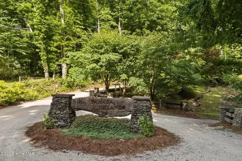 382 Lake Shore Drive Topton NC 28781