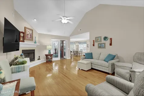 1309 Brookside Gardens Drive Wilmington NC 28411
