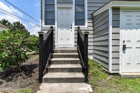 1101 N Market Street Washington NC 27889