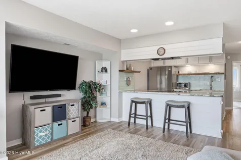 9100 Reed Drive Emerald Isle NC 28594