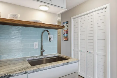 9100 Reed Drive Emerald Isle NC 28594