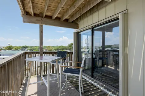 9100 Reed Drive Emerald Isle NC 28594
