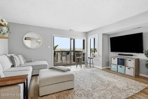 9100 Reed Drive Emerald Isle NC 28594