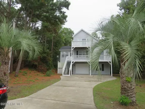 208 Stroud Street Emerald Isle NC 28594