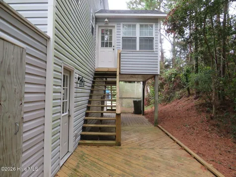 208 Stroud Street Emerald Isle NC 28594