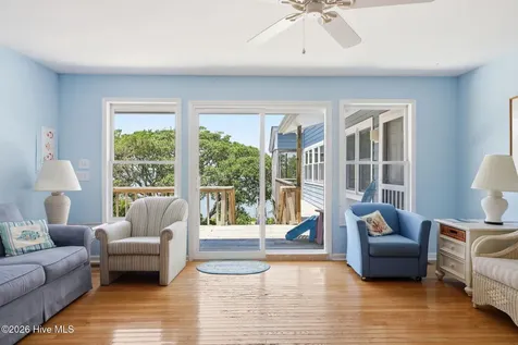 3904 Emerald Drive Emerald Isle NC 28594