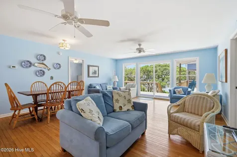 3904 Emerald Drive Emerald Isle NC 28594
