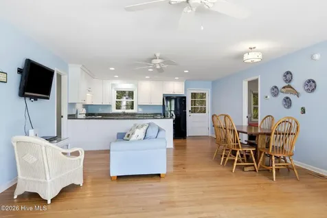 3904 Emerald Drive Emerald Isle NC 28594