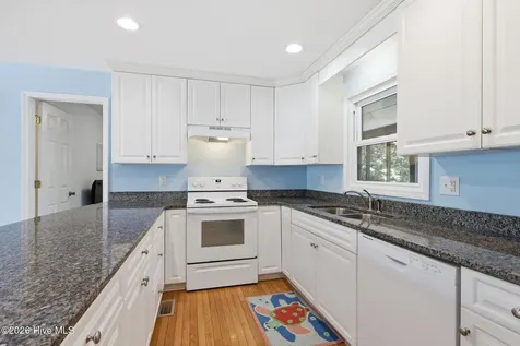3904 Emerald Drive Emerald Isle NC 28594