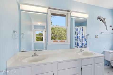 3904 Emerald Drive Emerald Isle NC 28594
