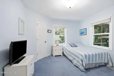 3904 Emerald Drive Emerald Isle NC 28594