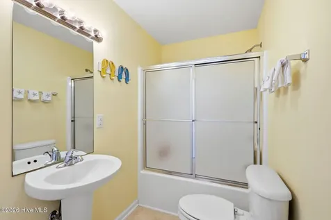 3904 Emerald Drive Emerald Isle NC 28594