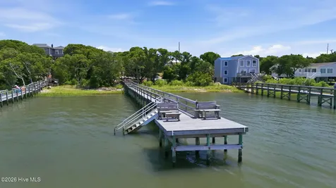 3904 Emerald Drive Emerald Isle NC 28594