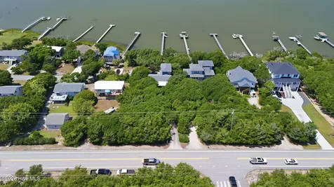 3904 Emerald Drive Emerald Isle NC 28594