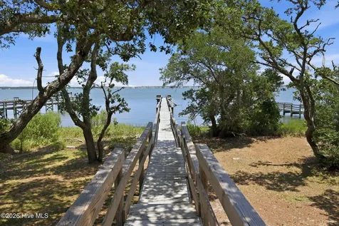 3904 Emerald Drive Emerald Isle NC 28594