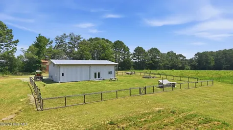 4800 Eatmon Road Bailey NC 27807