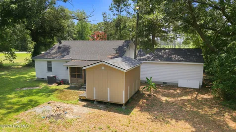 9813 Nc 42 E Tarboro NC 27886