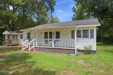 9813 Nc 42 E Tarboro NC 27886