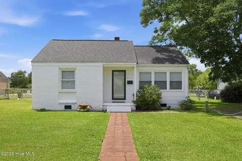 813 N 20th Street Morehead City NC 28557