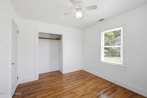 813 N 20th Street Morehead City NC 28557