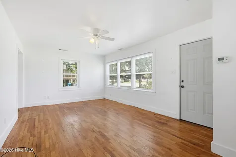 813 N 20th Street Morehead City NC 28557