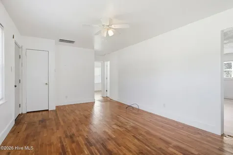 813 N 20th Street Morehead City NC 28557