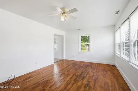 813 N 20th Street Morehead City NC 28557