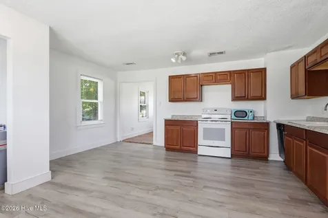 813 N 20th Street Morehead City NC 28557
