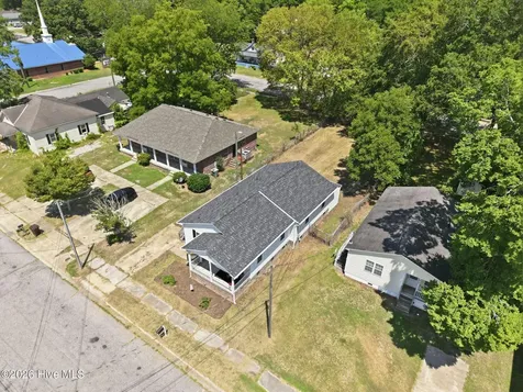 810 E Saint John Street Tarboro NC 27886