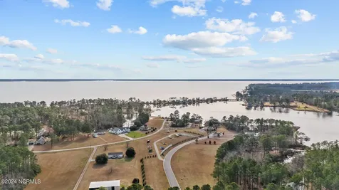 137 Ocracoke Drive Oriental NC 28571