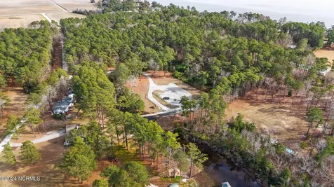 137 Ocracoke Drive Oriental NC 28571